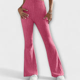 Luretta – Spodnie dzwony o delikatnej strukturze