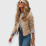 Kiriane – Kurtka przejściowa o ponadczasowej sylwetce