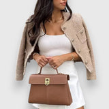 Kiriane – Kurtka przejściowa o ponadczasowej sylwetce