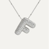 Savannah | Naszyjnik z Literą w Kształcie Bąbla z Diamentami