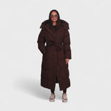 Carmen - Długi puchowy płaszcz z paskiem