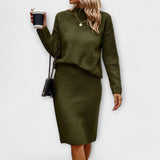 Komplet z swetrem i spódnicą w dwóch częściach