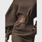 Cléa - Krótka sukienka dzianinowa z strukturalnym paskiem