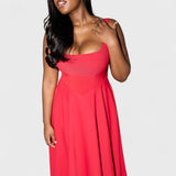 Amelia – Midi sukienka o płynnej, ponadczasowej formie